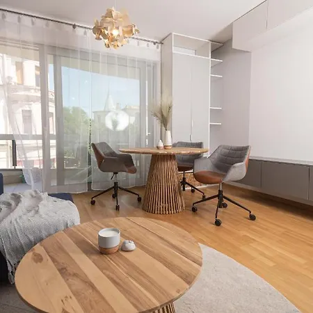 Apartment B11 Benczur